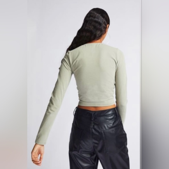 NWT H&M DIVIDED CUT-OUT TOP SECTIONS WITH DRAWSTRING LONG SLEEVE SIZE L - Picture 2 of 7